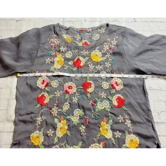 JOHNNY WAS Playa Tunic Women’s Large Gray Embroidered Top Rayon Blouse Boho - Picture 7 of 12
